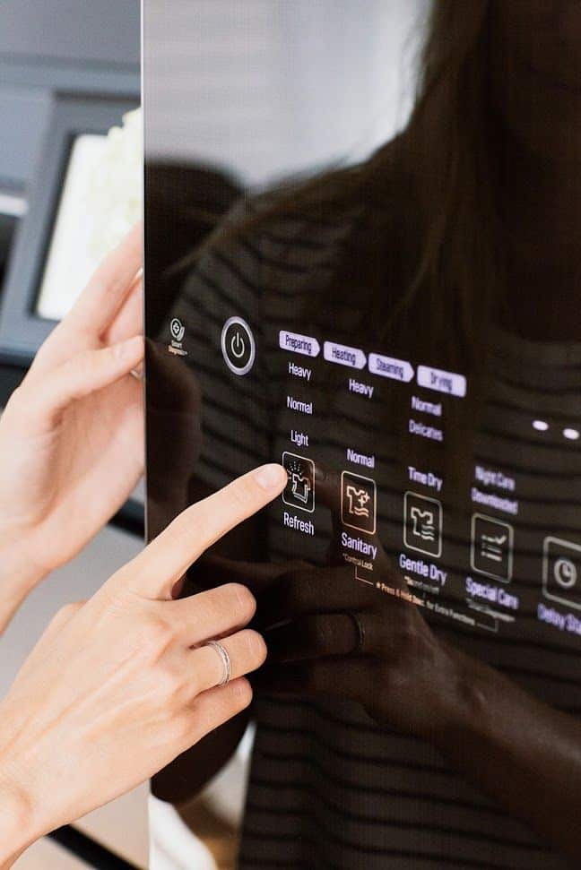 Xu hướng nội thất năm 2025 với sự tích hợp công nghệ thông minh  trong không gian sống hiện đại 